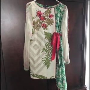 Pakistani Designer Lawn - 3 piece - Shalwar Kameez